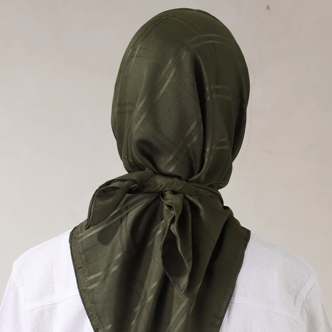 روسری ساتن مربعی دخترانه کد 3458